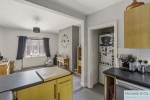 Kitchen/diner- click for photo gallery